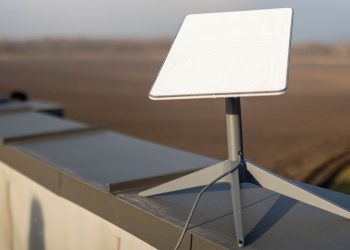 Zimbabwe threatens to arrest Starlink users